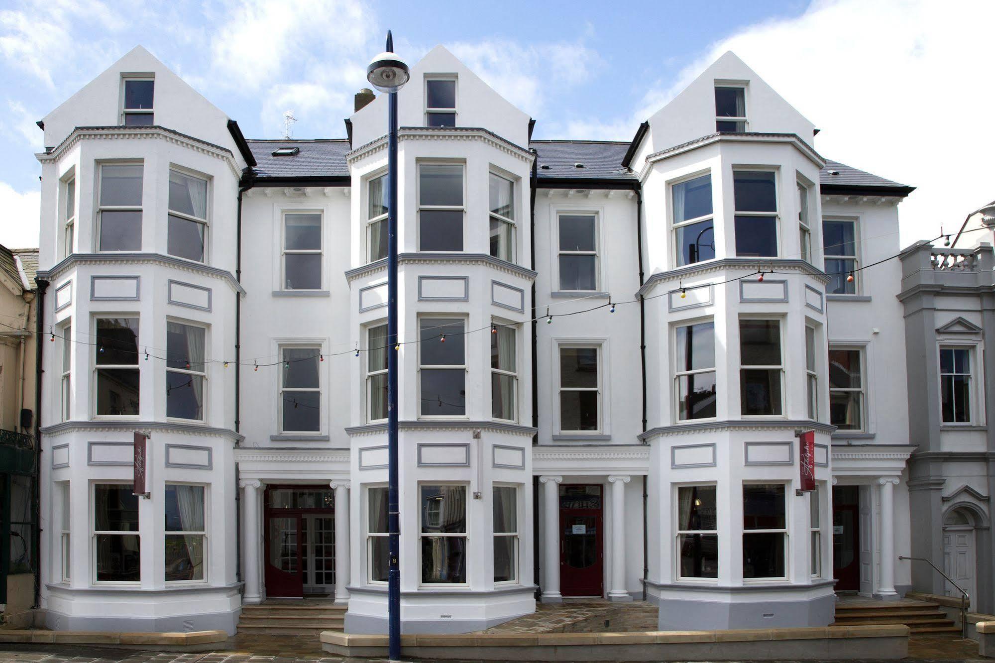 Portrush Adelphi Ξενοδοχείο Εξωτερικό φωτογραφία The former hotel