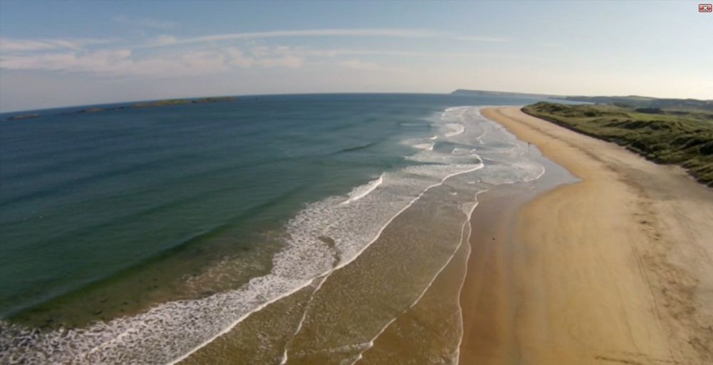 Portrush Adelphi Ξενοδοχείο Εξωτερικό φωτογραφία Aerial view of the beach