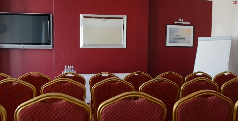 Portrush Adelphi Ξενοδοχείο Εξωτερικό φωτογραφία The conference room